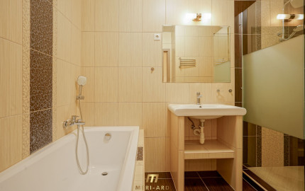 3-izbový rodinný dom s garážou, krbom a 600 m² krásnym pozemkom – Rajka, pri Bratislave