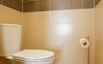 Štýlový 3-izbový byt s balkónom a parkovaním v uzavretom areáli – Rajka, kúsok od Bratislavy