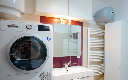 Moderný, zariadený 4 izbový dom s pekným pozemkom v tichom prostredí, Rajka