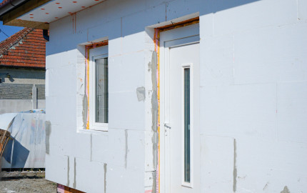Novostavba rodinného domu na kľúč v starej Rajke pri Bratislave • 4 izby • pozemok 498 m²