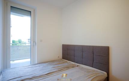 1,5-izbový byt na prenájom, Rajka – kompletné zariadenie, parkovanie, balkón, klimatizácia