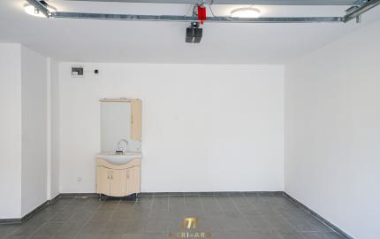 🏡 Prenájom garáže s úložným priestorom, vodou a elektrinou – Rajka