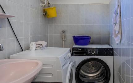 Rodinný dom s veľkým 1270 m² pozemkom a krásnou záhradou, Hegyeshalom pri Rajke