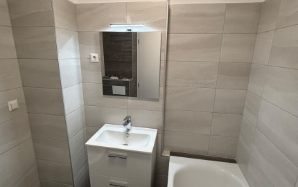 1,5-izbový byt na prenájom, Rajka – kompletné zariadenie, parkovanie, balkón, klimatizácia