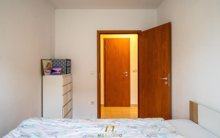 Moderný 3-izbový byt s balkónom, parkovaním a nízkymi nákladmi