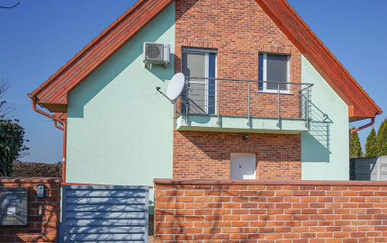 Prémiový 5-izbový dom s krásnou záhradou v Rajke len pár minút od Bratislavy