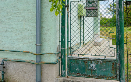 3-izbový rodinný dom s veľkým pozemkom v Starej Rajke, pri Bratislave