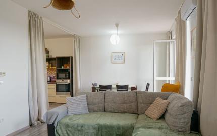 Prenájom 3 izbového bytu, Rajka, rozloha 76 m², 2 balkóny, klimatizácia, parkovacie miesto