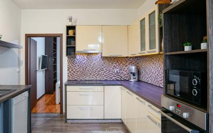 Prenájom 3 izbového bytu, Rajka, rozloha 76 m², 2 balkóny, klimatizácia, parkovacie miesto
