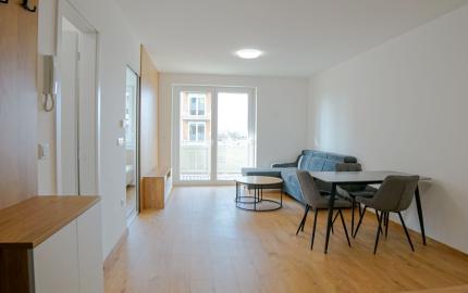 Na prenájom moderne zariadený 1,5-izbový byt v novostavbe s balkónom a parkovaním – Rajka