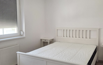 2-izbový byt na predaj, Rajka – kompletné zariadenie, parkovanie, balkón, klimatizácia