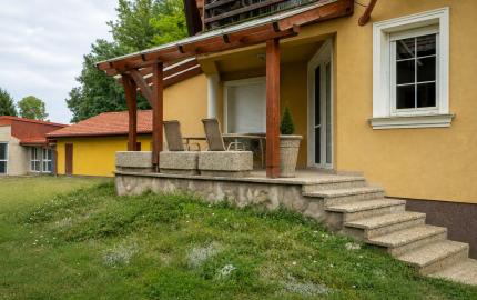 Veľký rodinný dom s kanceláriou pri Dunaji | 435 m²| pozemok 1 909 m² | Dunakiliti