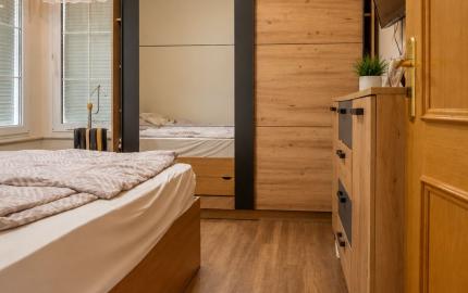 Veľký rodinný dom s kanceláriou pri Dunaji | 435 m²| pozemok 1 909 m² | Dunakiliti