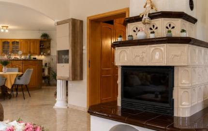 Veľký rodinný dom s kanceláriou pri Dunaji | 435 m²| pozemok 1 909 m² | Dunakiliti