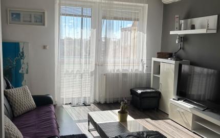 2-izbový zariadený byt | Balkón | Parkovanie | Klimatizácia | Rajka