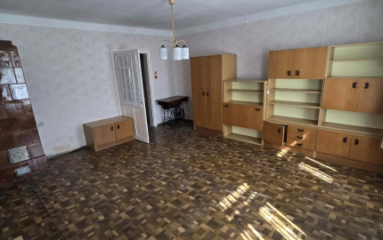 3-izbový rodinný dom na rekonštrukciu | Veľký rohový pozemok 739 m² | Dunakiliti pri Rajke