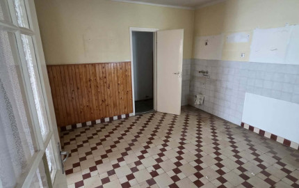 3-izbový rodinný dom na rekonštrukciu | Veľký rohový pozemok 739 m² | Dunakiliti pri Rajke