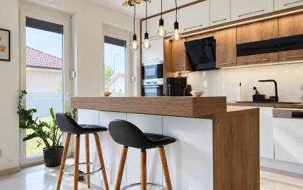 Moderný 4 izbový rodinný dom | Štýlový interiér | Krytá terasa | Dunasziget pri Rajke
