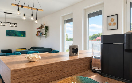 Moderný 4 izbový rodinný dom | Štýlový interiér | Krytá terasa | Dunasziget pri Rajke