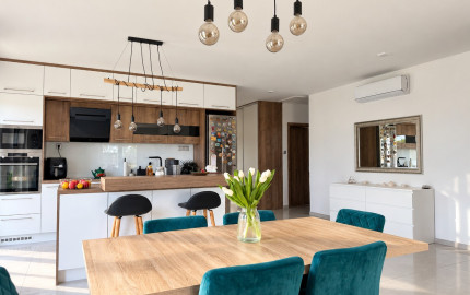 Moderný 4 izbový rodinný dom | Štýlový interiér | Krytá terasa | Dunasziget pri Rajke
