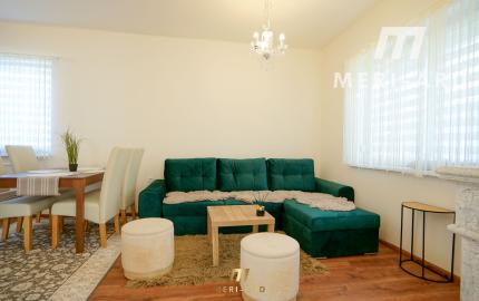Zrekonštruovaný rodinný dom s veľkým 700m² pozemkom – stará Rajka