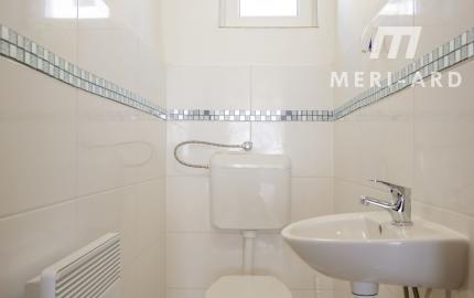 Zrekonštruovaný rodinný dom s veľkým 700m² pozemkom – stará Rajka