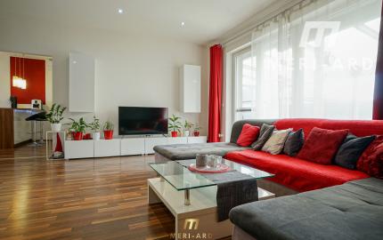 Zariadený 4-izbový dom s bazénom, saunou a terasou – Rajka