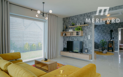 Moderný 3-izbový rodinný dom s veľkou terasou a upravenou záhradou – Dunakiliti, 7 min od Rajky
