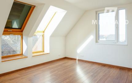 Na predaj výnimočný 5-izbový rodinný dom s krásnou záhradou – Rajka, 15 min od Bratislavy