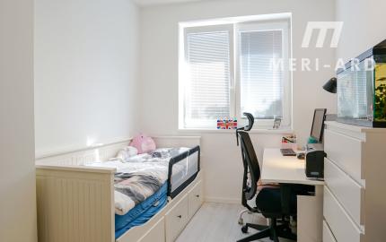 Moderne zariadený 4 izbový rodinný s pekným pozemkom v tichom prostredí, Rajka