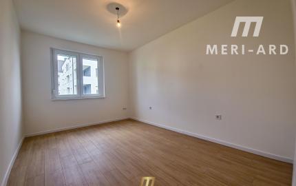 Na predaj 3 izbový byt s balkónom v novostavbe, parkovacie miesto, Rajka