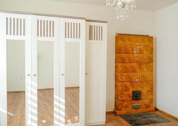 Zrekonštruovaný rodinný dom s veľkým 700m² pozemkom – stará Rajka