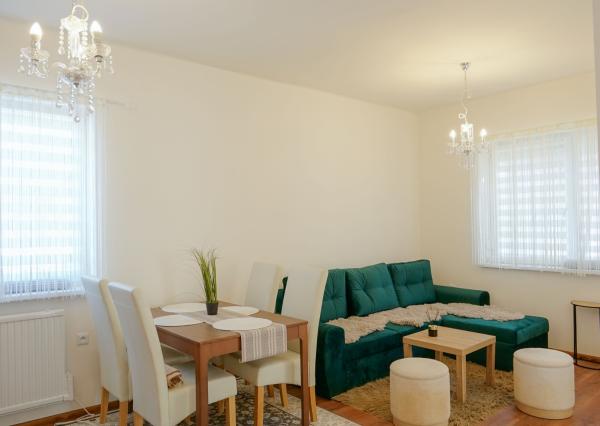 Zrekonštruovaný rodinný dom s veľkým 700m² pozemkom – stará Rajka