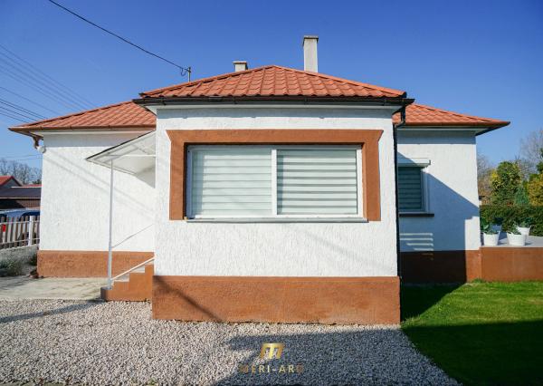 Zrekonštruovaný rodinný dom s veľkým 700m² pozemkom – stará Rajka