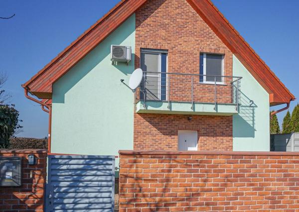 Na predaj výnimočný 5-izbový rodinný dom s krásnou záhradou – Rajka, 15 min od Bratislavy