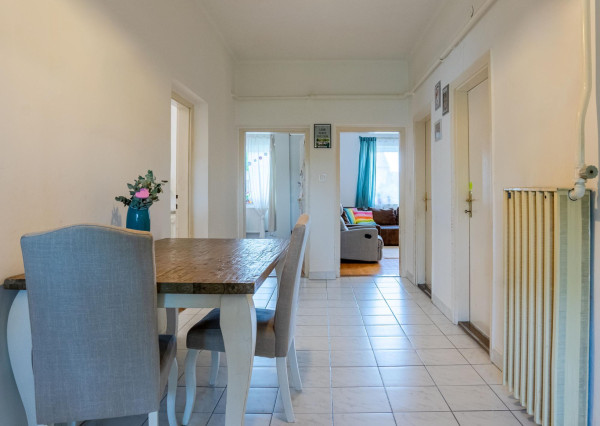 Rodinný dom s veľkým 1270 m² pozemkom a krásnou záhradou, Hegyeshalom pri Rajke