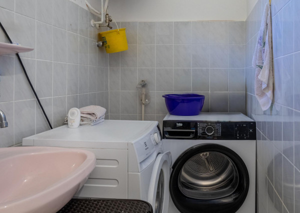 Rodinný dom s veľkým 1270 m² pozemkom a krásnou záhradou, Hegyeshalom pri Rajke
