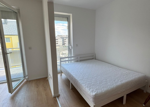1,5-izbový byt na prenájom, Rajka – kompletné zariadenie, parkovanie, balkón, klimatizácia