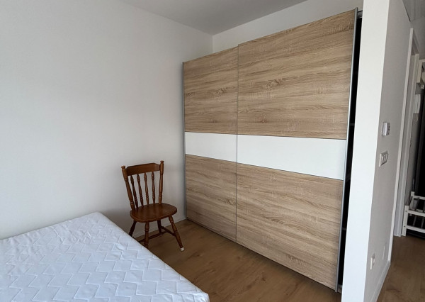 1,5-izbový byt na prenájom, Rajka – kompletné zariadenie, parkovanie, balkón, klimatizácia