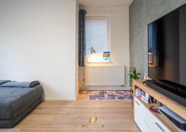 Moderný 3-izbový byt s balkónom, parkovaním a nízkymi nákladmi