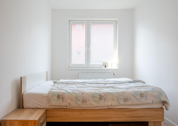 Moderný 3-izbový byt s balkónom, parkovaním a nízkymi nákladmi