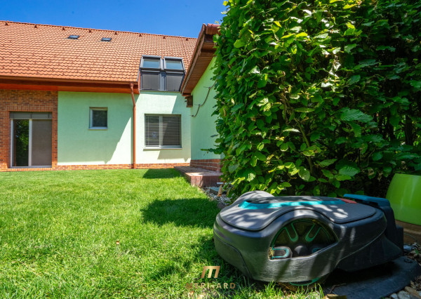 Prémiový 5-izbový dom s krásnou záhradou v Rajke len pár minút od Bratislavy