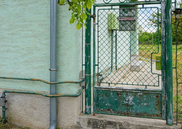 3-izbový rodinný dom s veľkým pozemkom v Starej Rajke, pri Bratislave