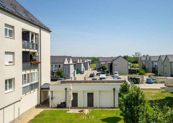 2-izbový zariadený byt | balkón | klimatizácia | parkovanie | Rajka
