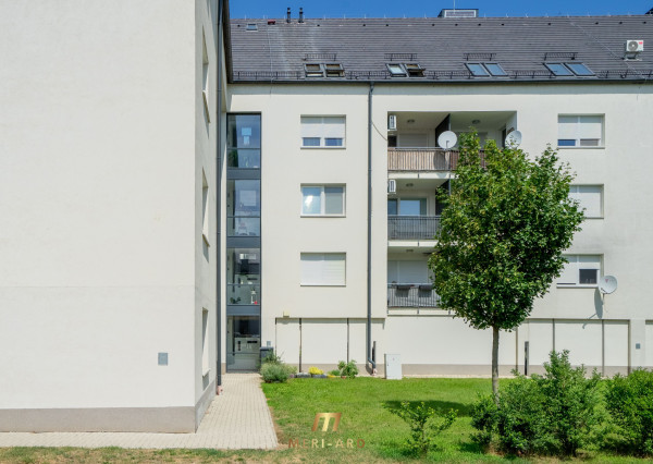 2-izbový zariadený byt | balkón | klimatizácia | parkovanie | Rajka