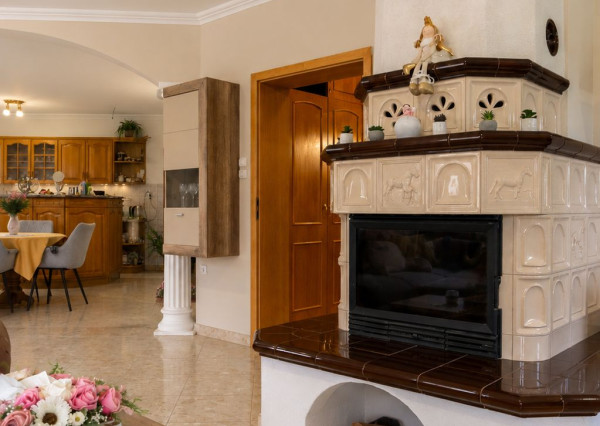Veľký rodinný dom s kanceláriou pri Dunaji | 435 m²| pozemok 1 909 m² | Dunakiliti