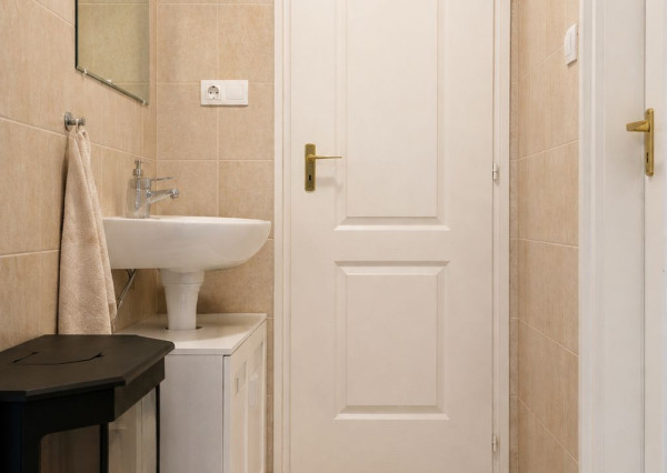 Veľký rodinný dom s kanceláriou pri Dunaji | 435 m²| pozemok 1 909 m² | Dunakiliti