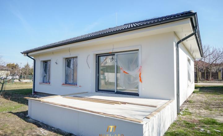 Nadštandardná 4-izbová novostavba v starej časti Rajky – súkromie a komfort len pár minút od Bratislavy - fotografia 4