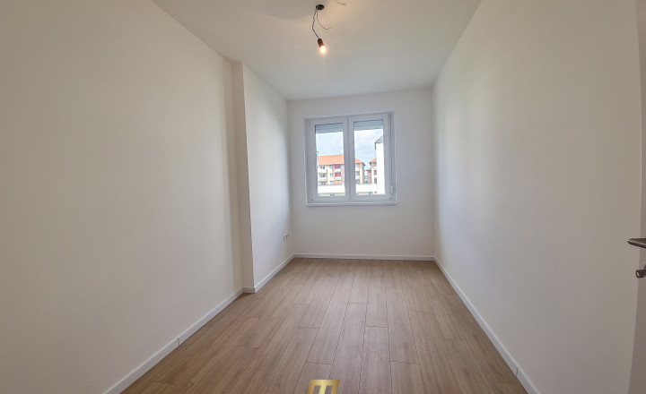 Na predaj 3 izbový byt s balkónom v novostavbe, parkovacie miesto, Rajka - fotografia 8