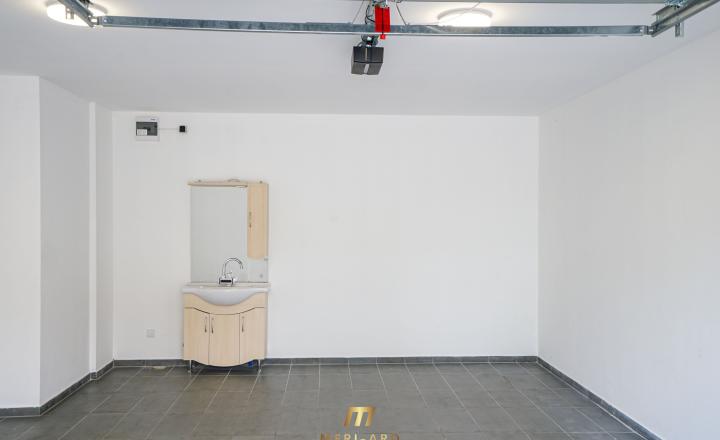 🏡 Prenájom garáže s úložným priestorom, vodou a elektrinou – Rajka - fotografia 2